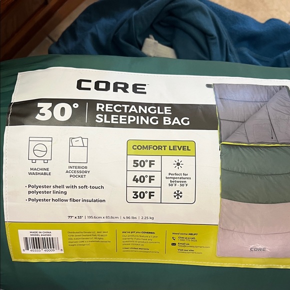 core Other - Green Rectangle Sleeping Bag